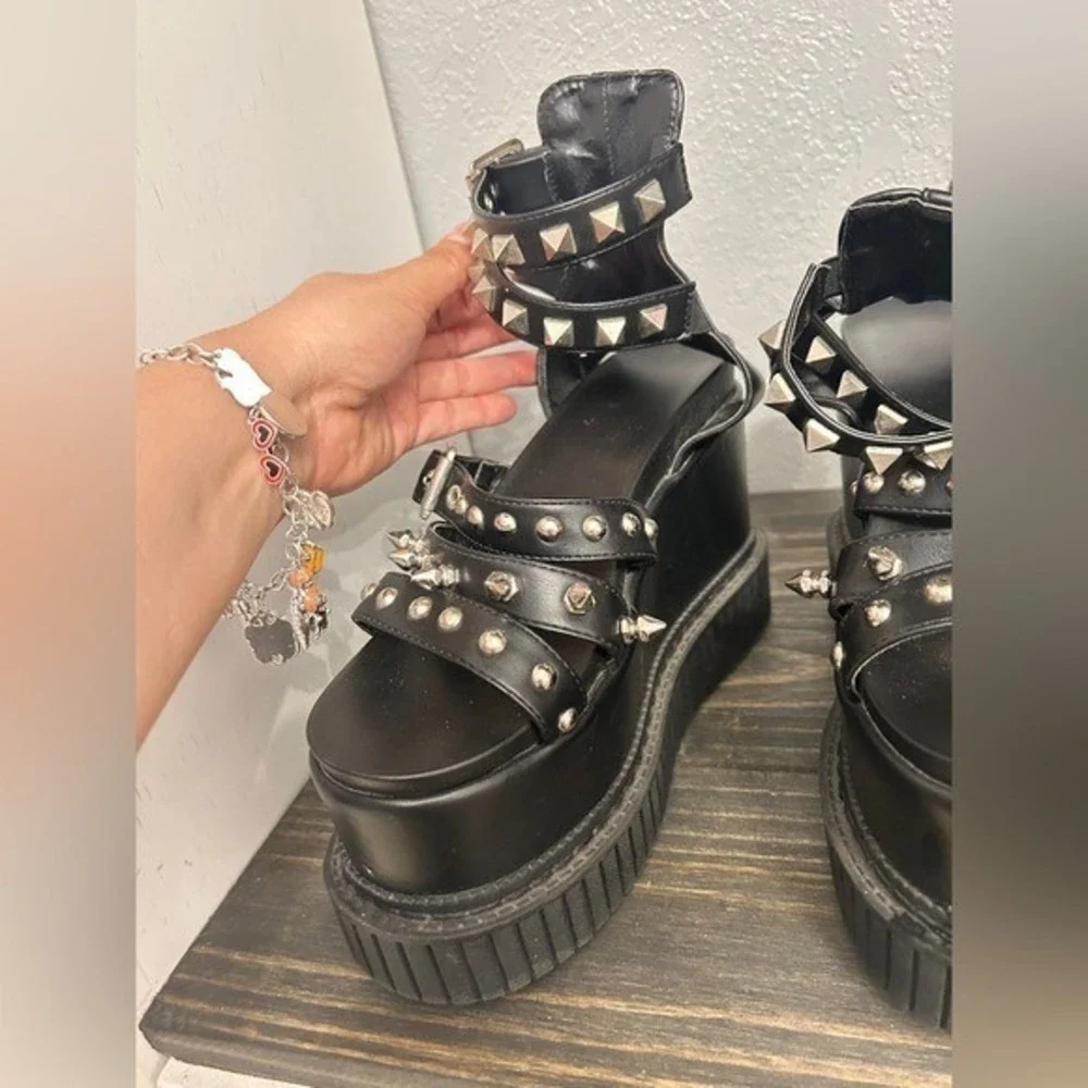 Dolls Kill Go Berzerk Platform Sandals Black Goth Punk Spikes 7.5‎ Studded